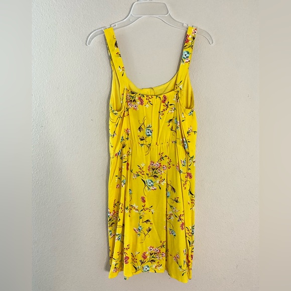 🌸3/$30🌸 Walking On Sunshine Girls’ Yellow Floral Dress - Picture 4 of 8